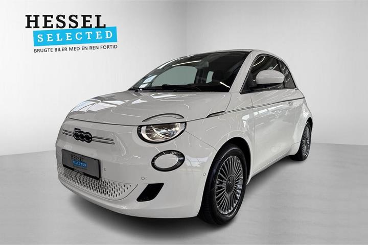 Hvid Fiat 500e fra 2024