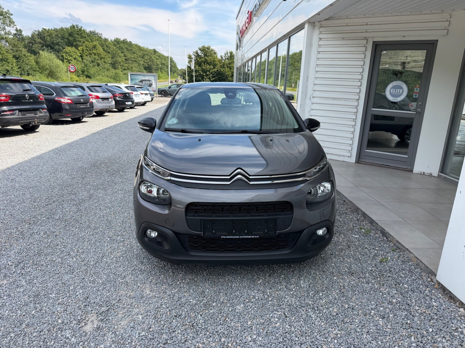 Grå Citroën C3 fra 2018