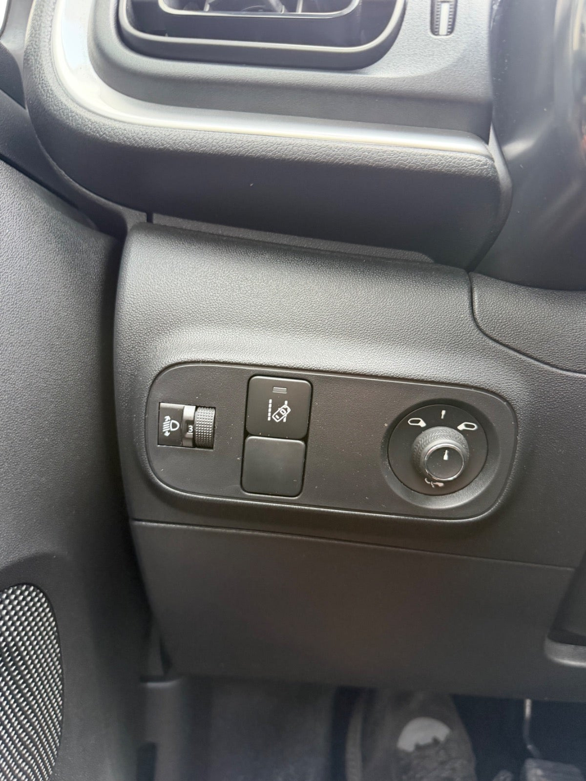 Grå Citroën C3 fra 2018
