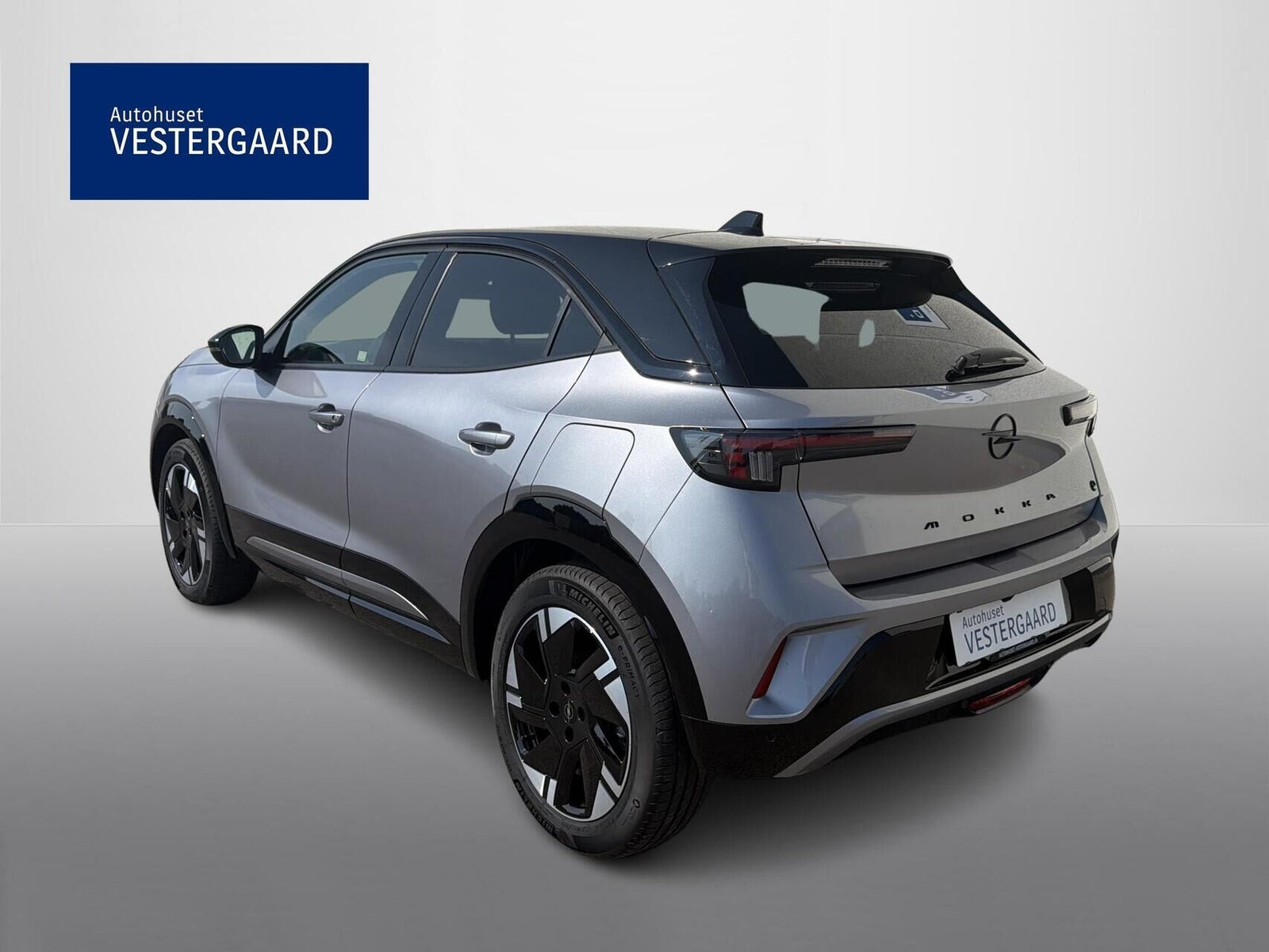 Grå Opel Mokka-e fra 2025