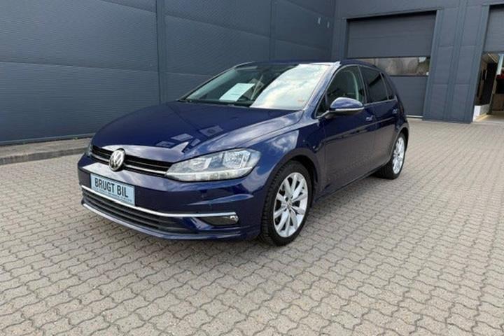 Blå VW Golf VII fra 2019