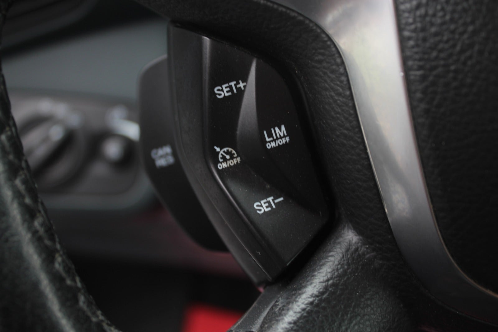 Hvid Ford C-MAX fra 2014