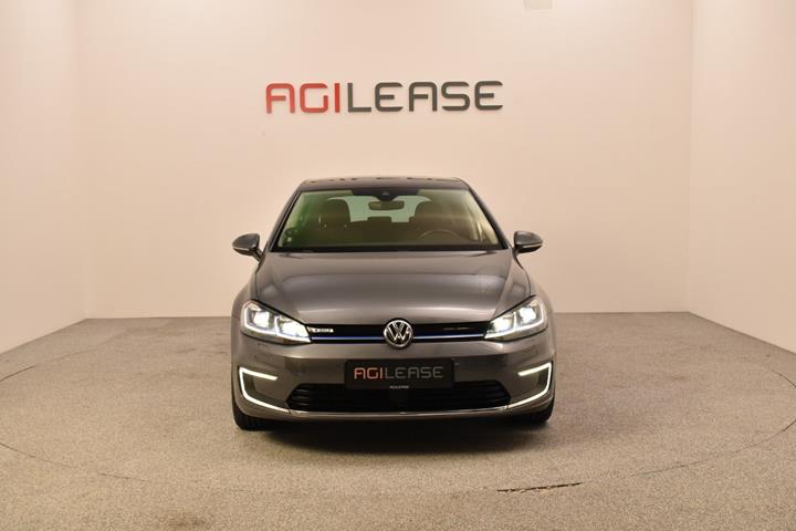 Grå VW e-Golf VII fra 2017
