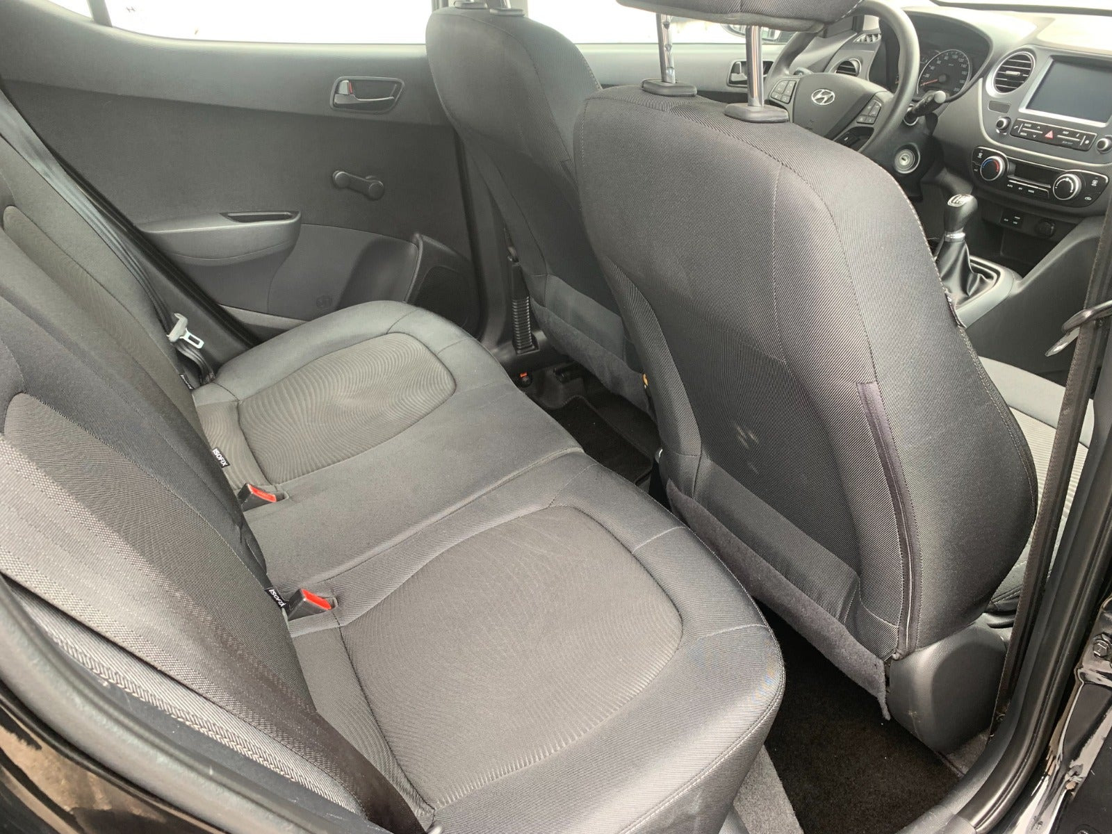 Sort Hyundai i10 fra 2017