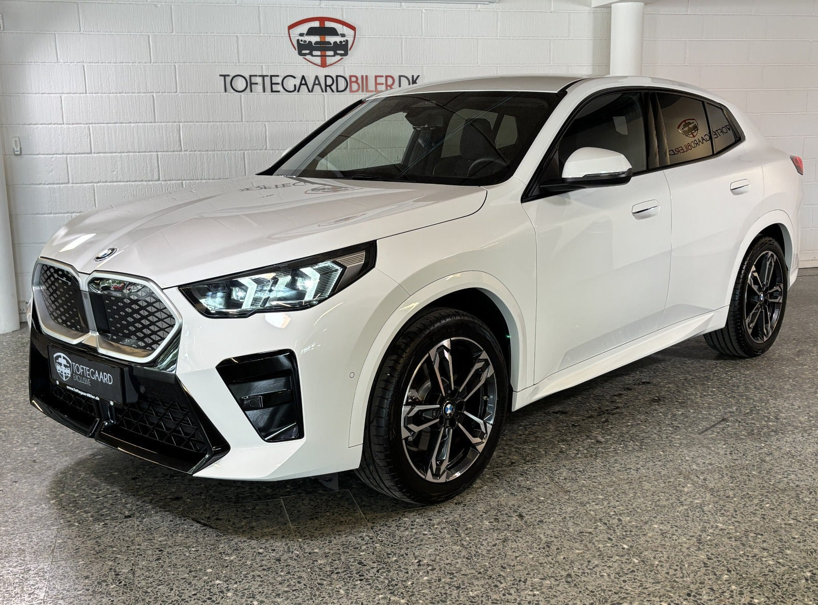 BMW iX1 xDrive30 Fully Charged