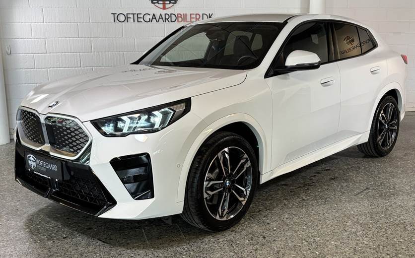 BMW iX1 xDrive30 Fully Charged