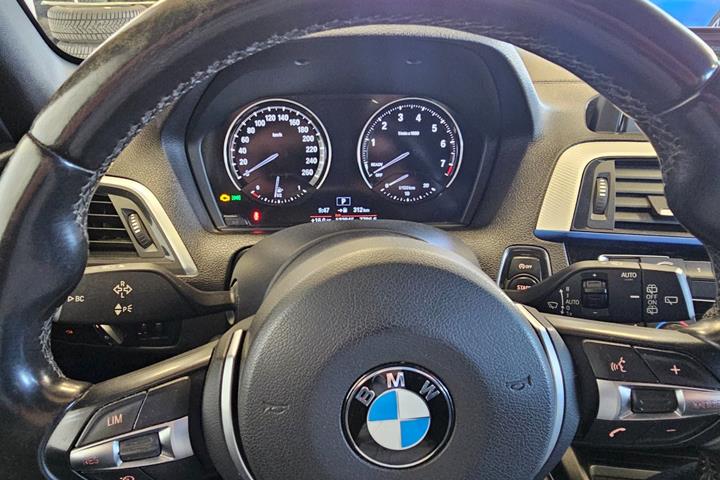 undefined BMW 118i fra 2018