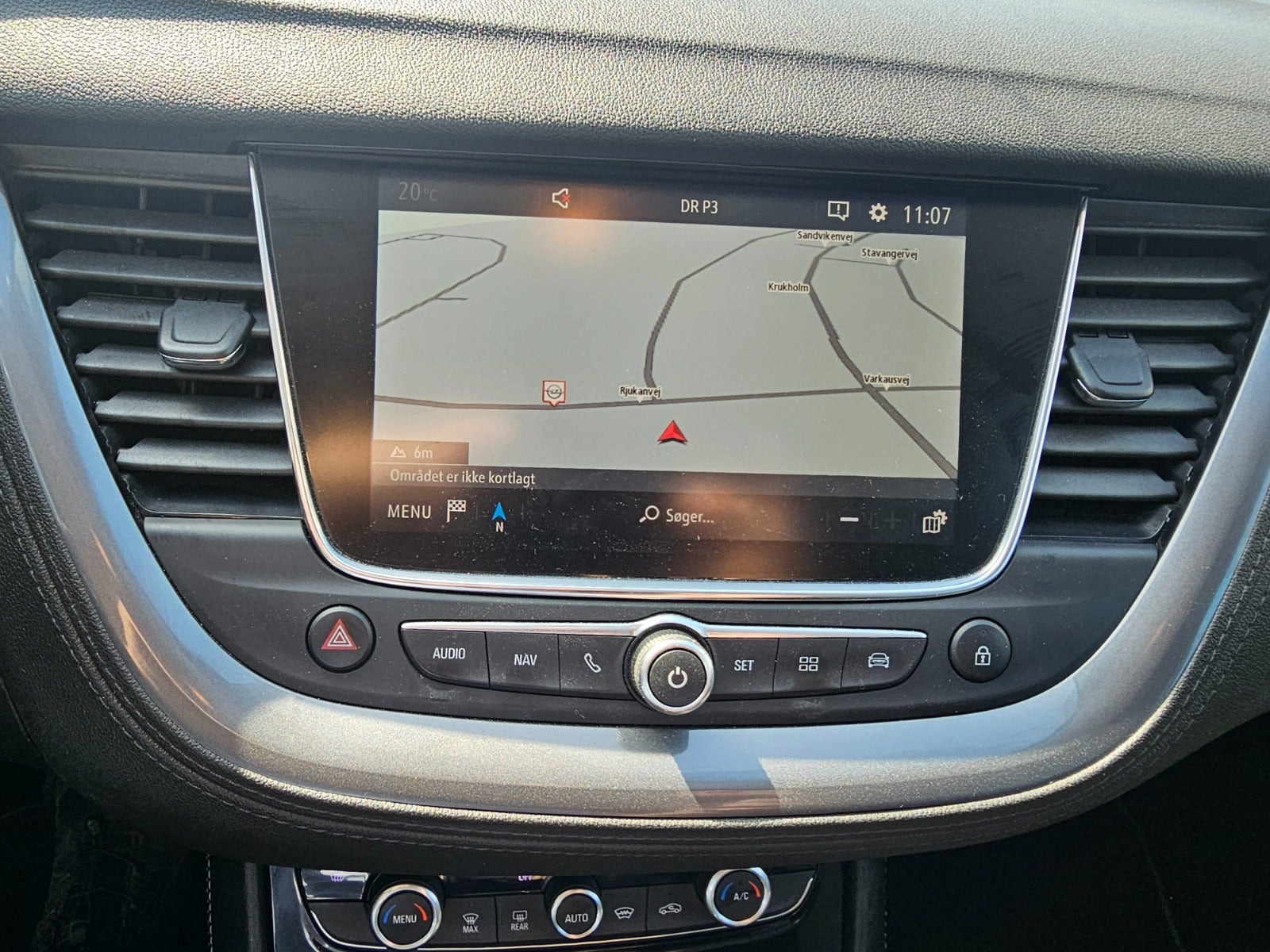Grå Opel Grandland X fra 2018