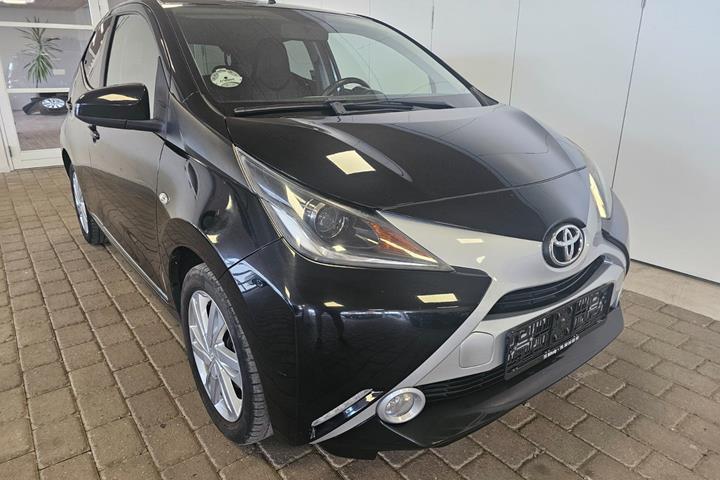 Sort Toyota Aygo fra 2015
