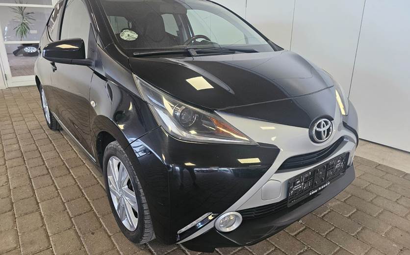 Toyota Aygo 1,0 VVT-i x-black