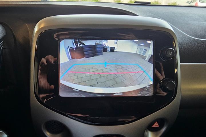 Sort Toyota Aygo fra 2015