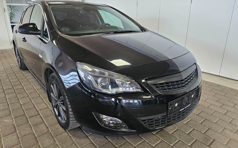 Opel Astra 1,6 T 180 Sport