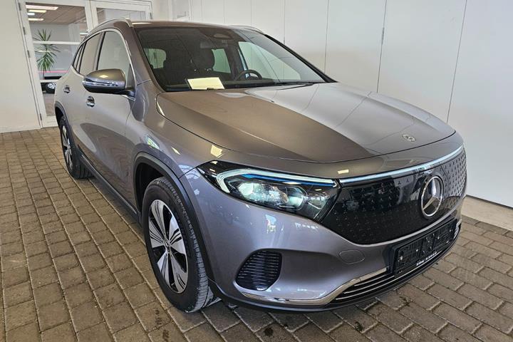 Grå Mercedes EQA250+ fra 2024