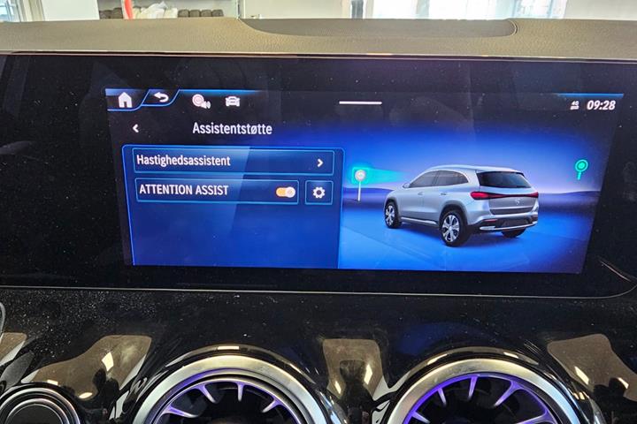 Grå Mercedes EQA250+ fra 2024
