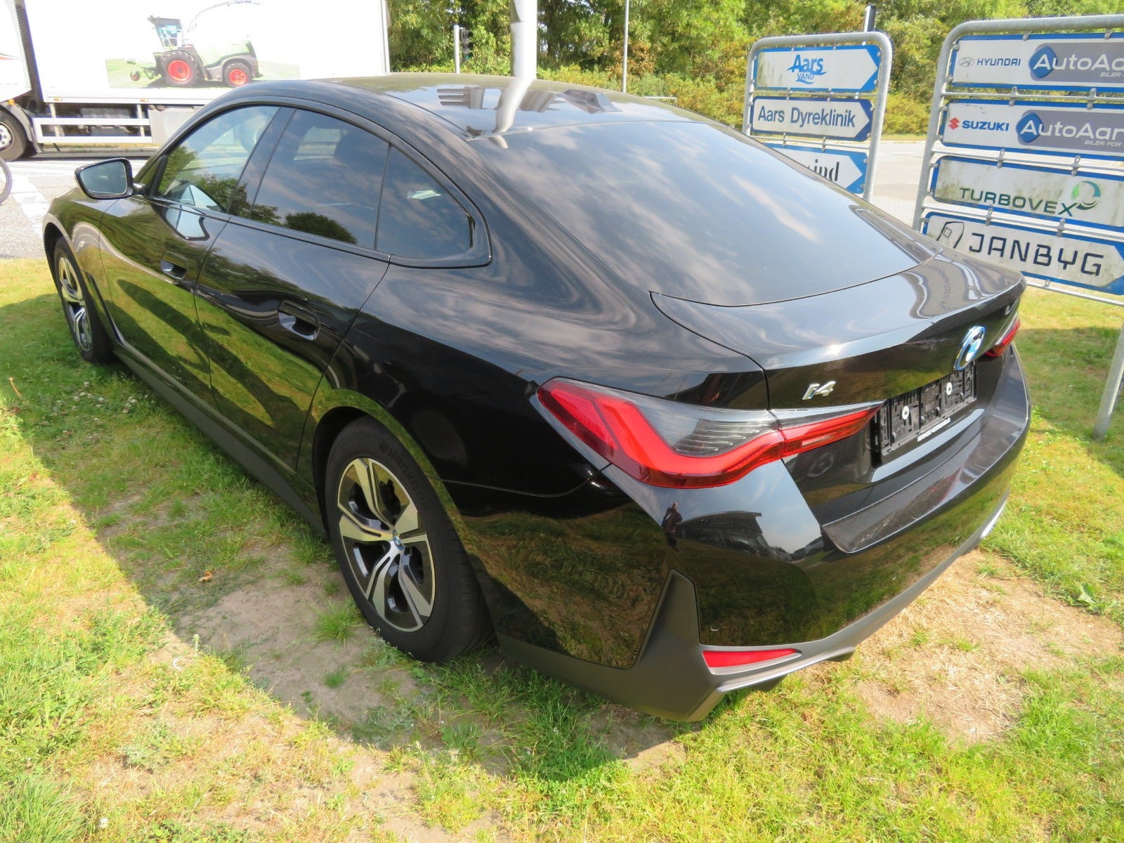 Sort BMW i4 fra 2023