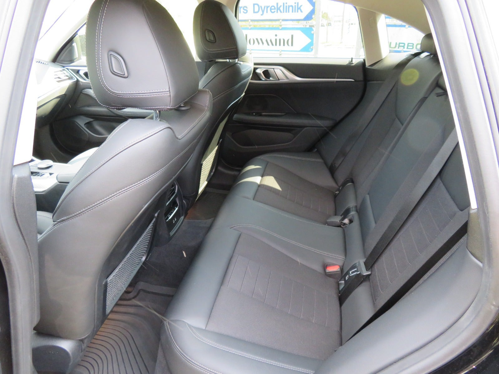 Sort BMW i4 fra 2023