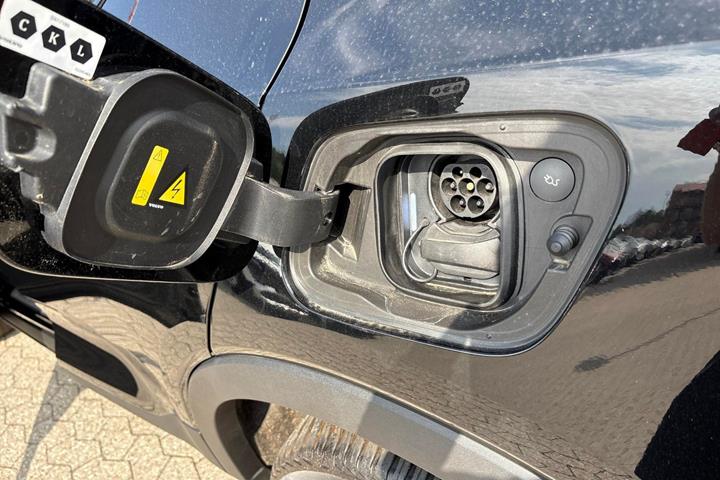 Sort Volvo XC40 fra 2022