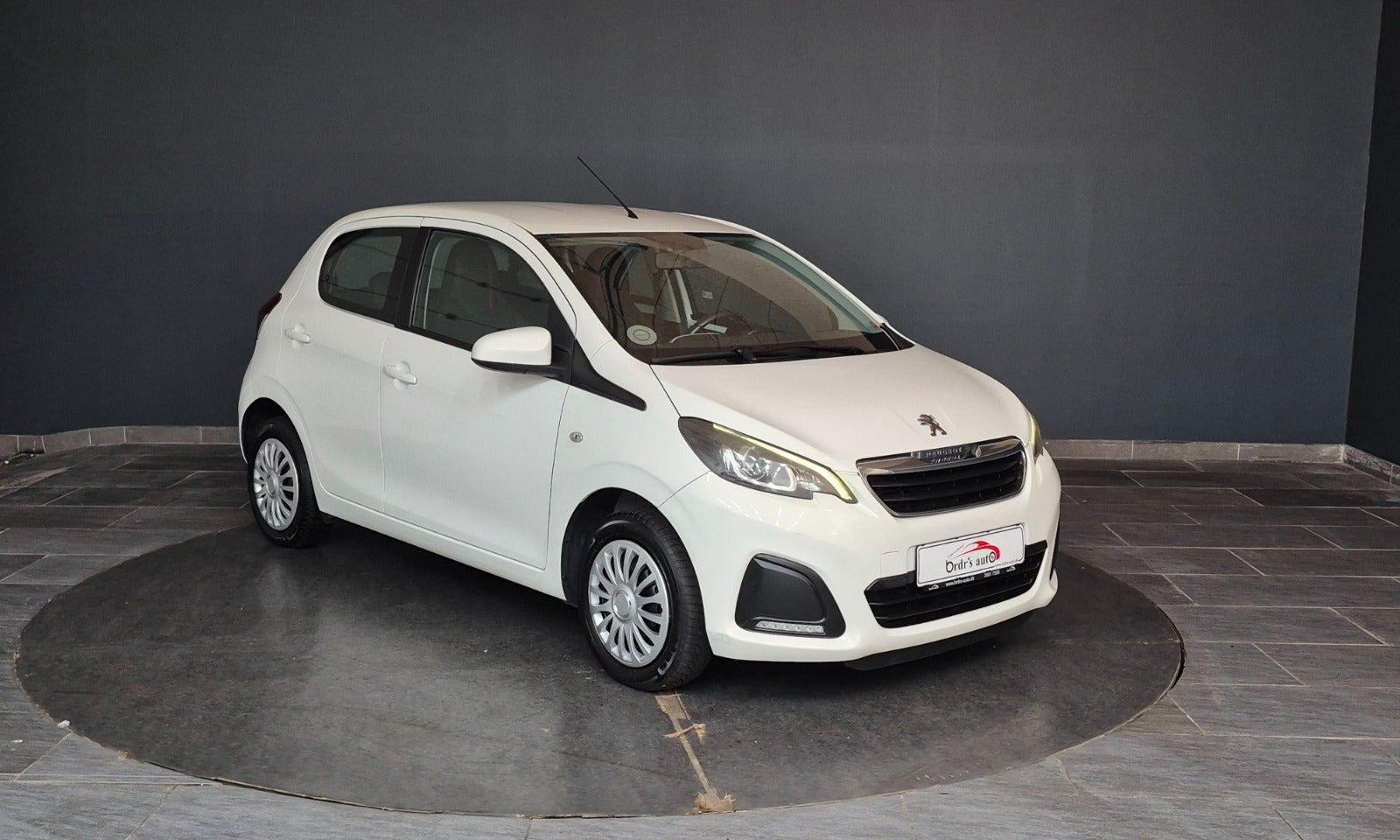 Hvid Peugeot 108 fra 2014