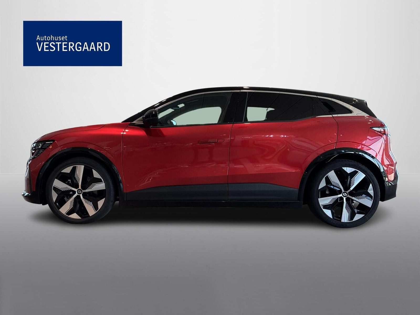 Rød Renault Megane E-Tech fra 2022
