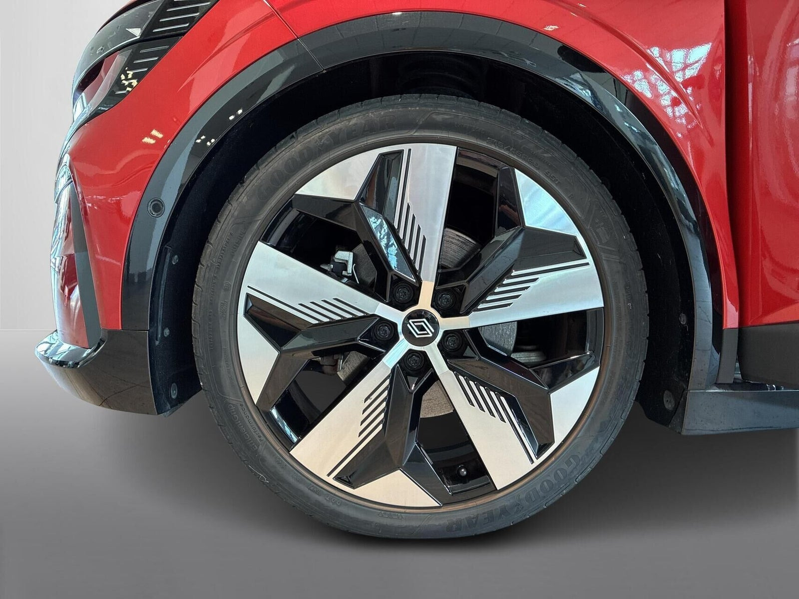 Rød Renault Megane E-Tech fra 2022