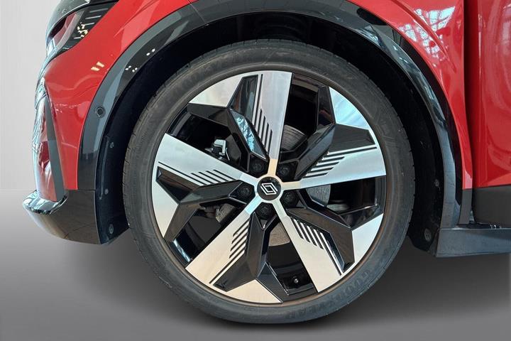 Rød Renault Megane E-Tech fra 2022