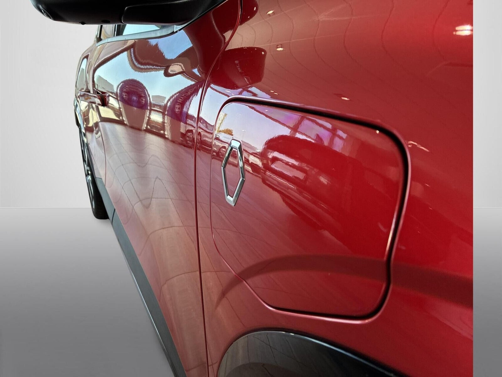 Rød Renault Megane E-Tech fra 2022