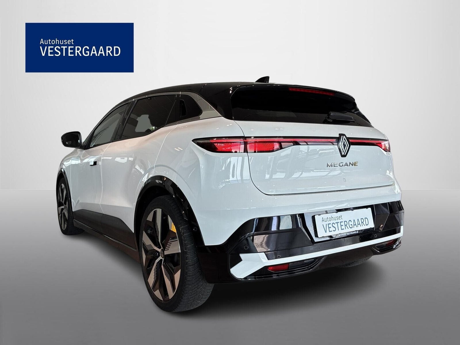 Hvid Renault Megane E-Tech fra 2023