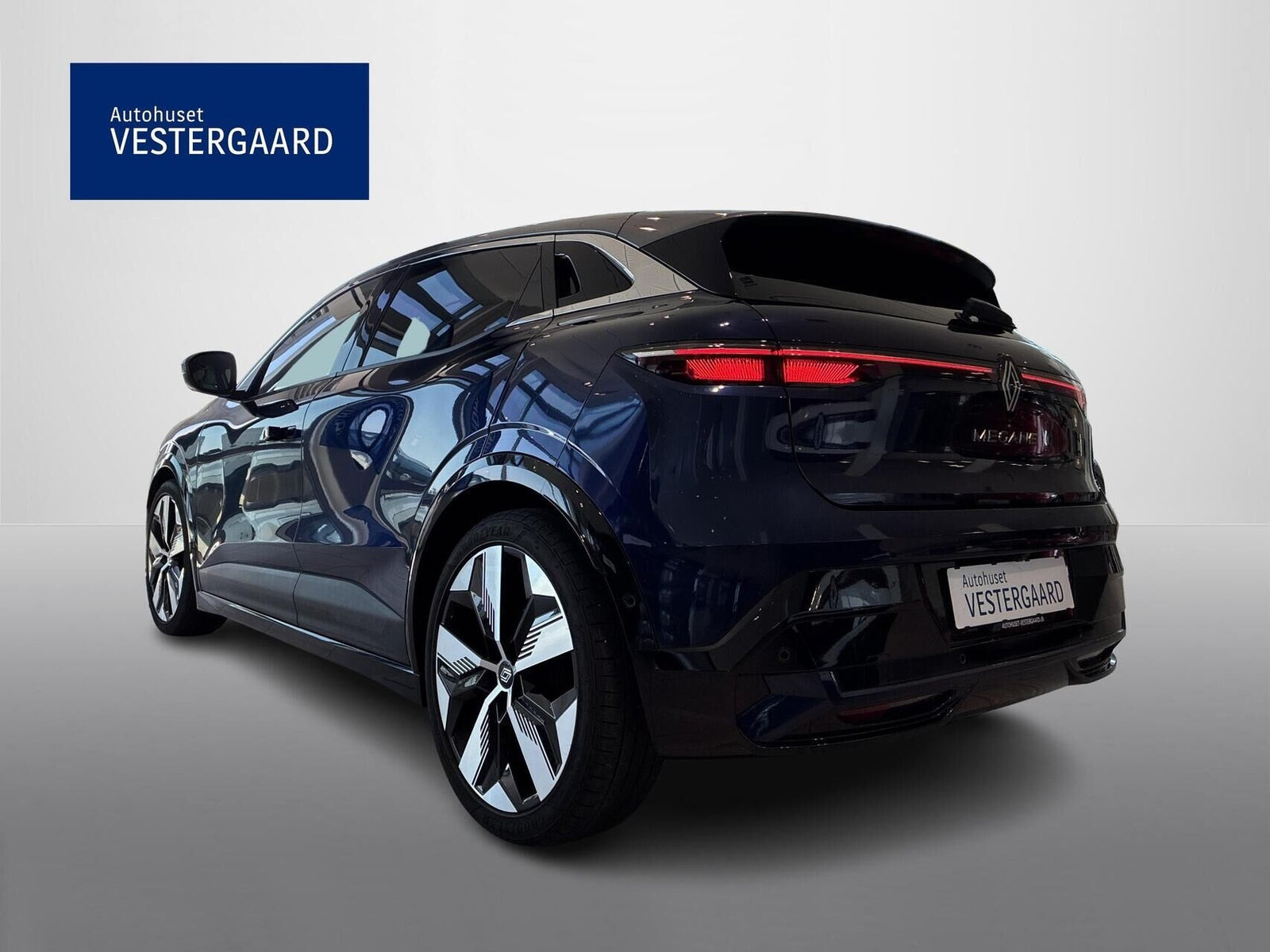 Blå Renault Megane E-Tech fra 2022