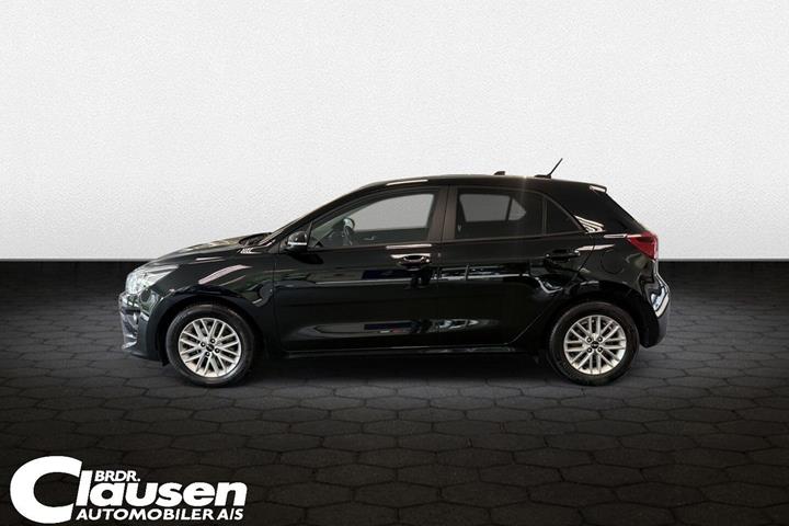 Sort Kia Rio fra 2022