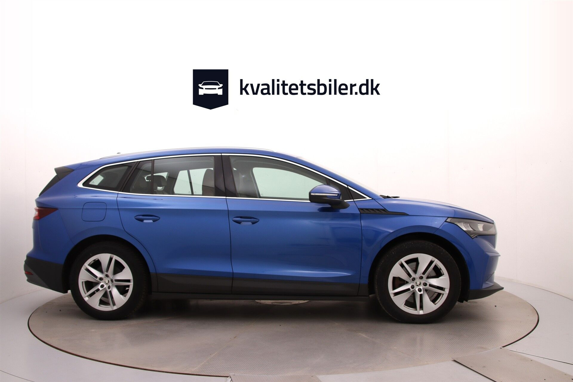 Blå Skoda Enyaq fra 2021