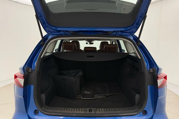 Blå Skoda Enyaq fra 2021