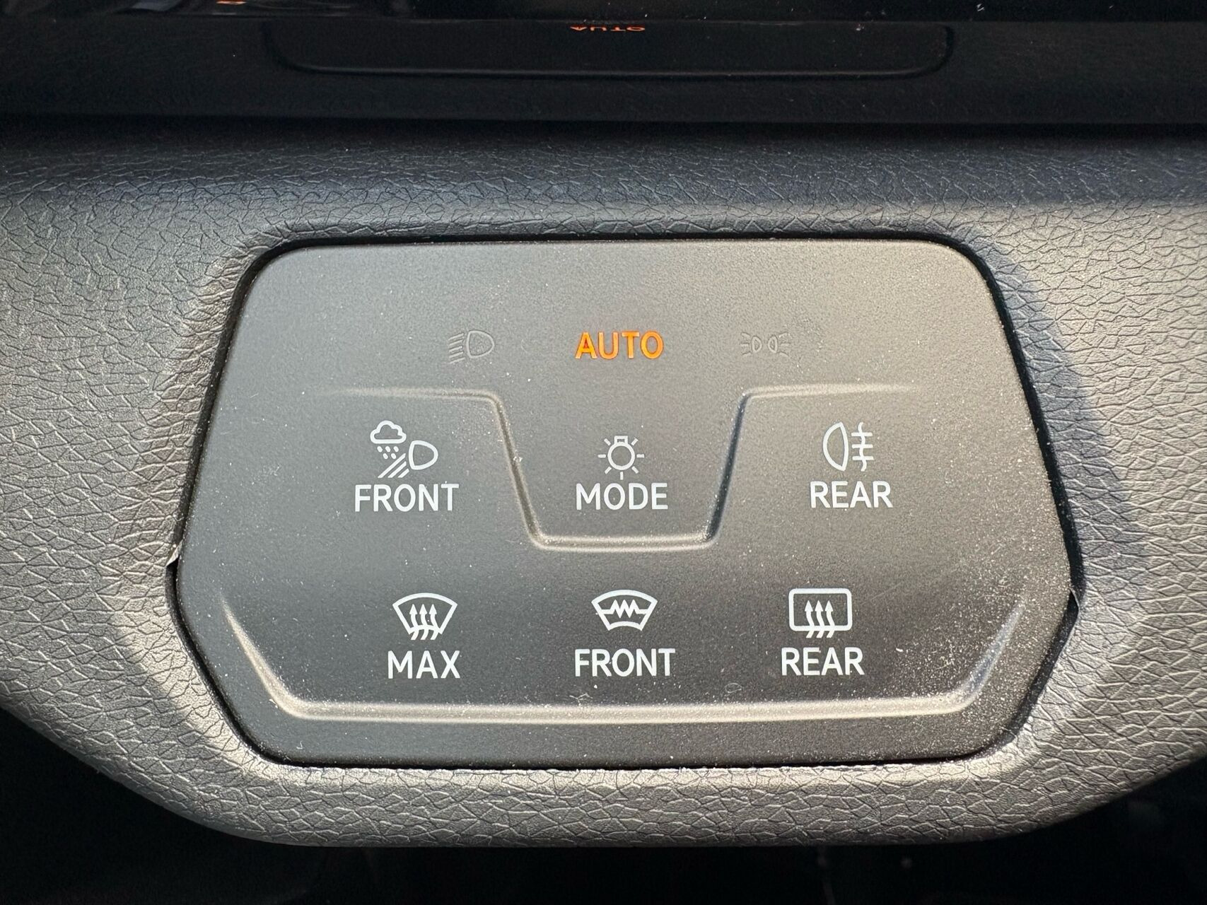 Grå VW ID.4 fra 2023
