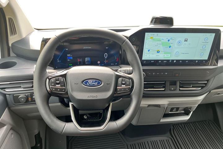 Hvid Ford E-Transit Custom fra 2026