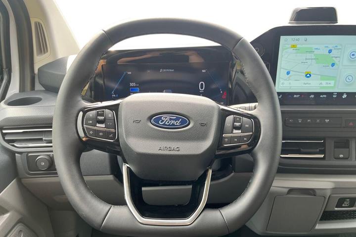 Hvid Ford E-Transit Custom fra 2026