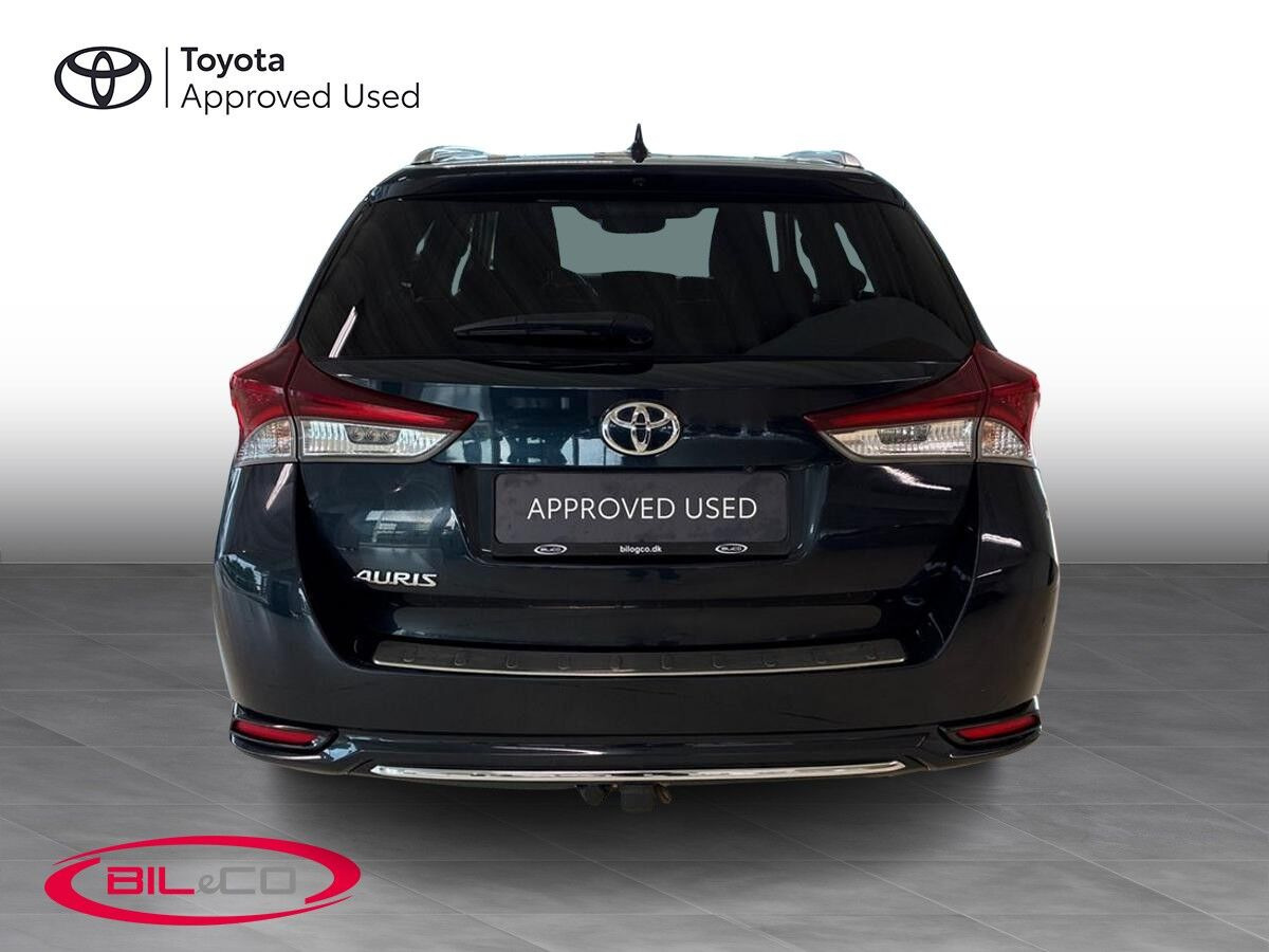 undefined Toyota Auris fra 2017