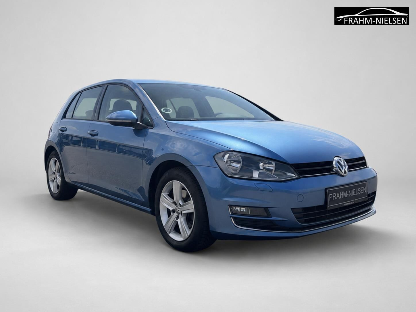 Blå VW Golf fra 2013