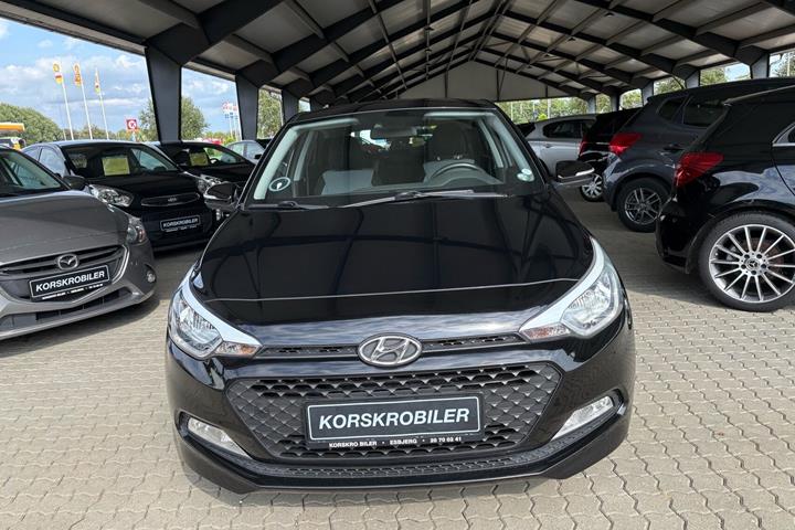 Sort Hyundai i20 fra 2017