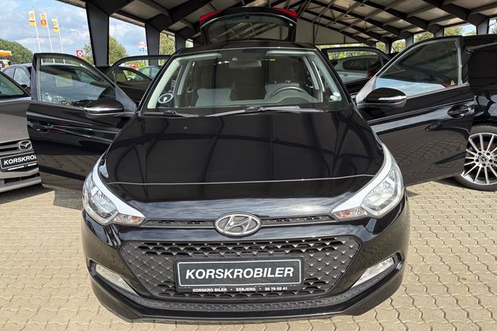 Sort Hyundai i20 fra 2017