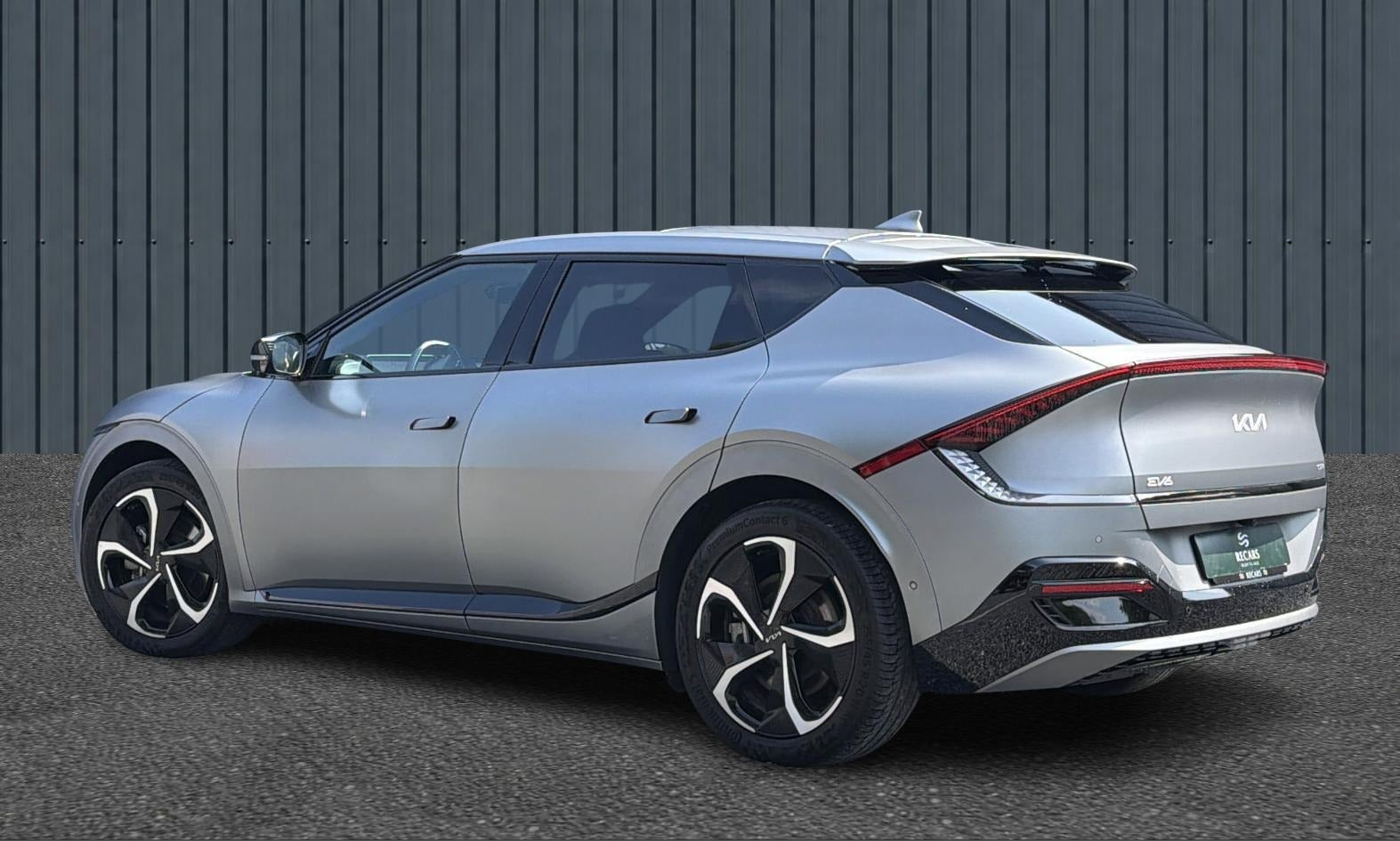 Grå Kia EV6 fra 2024