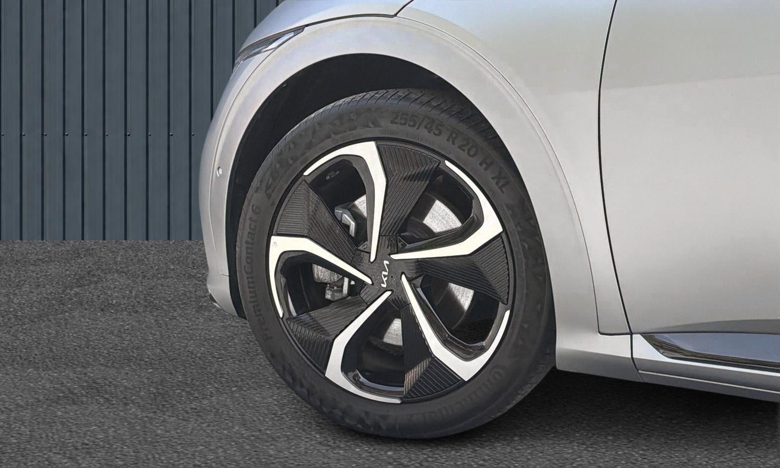 Grå Kia EV6 fra 2024