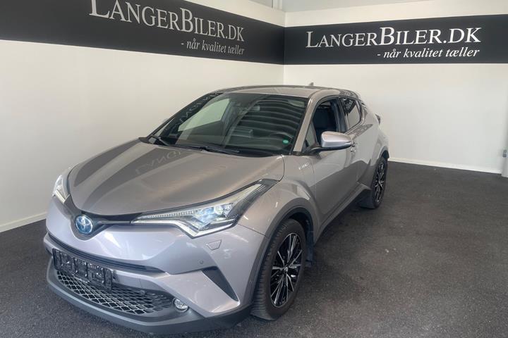 Sølv Toyota C-HR fra 2017