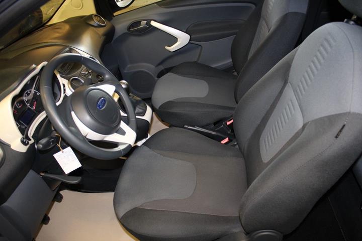 Grå Ford Ka fra 2014