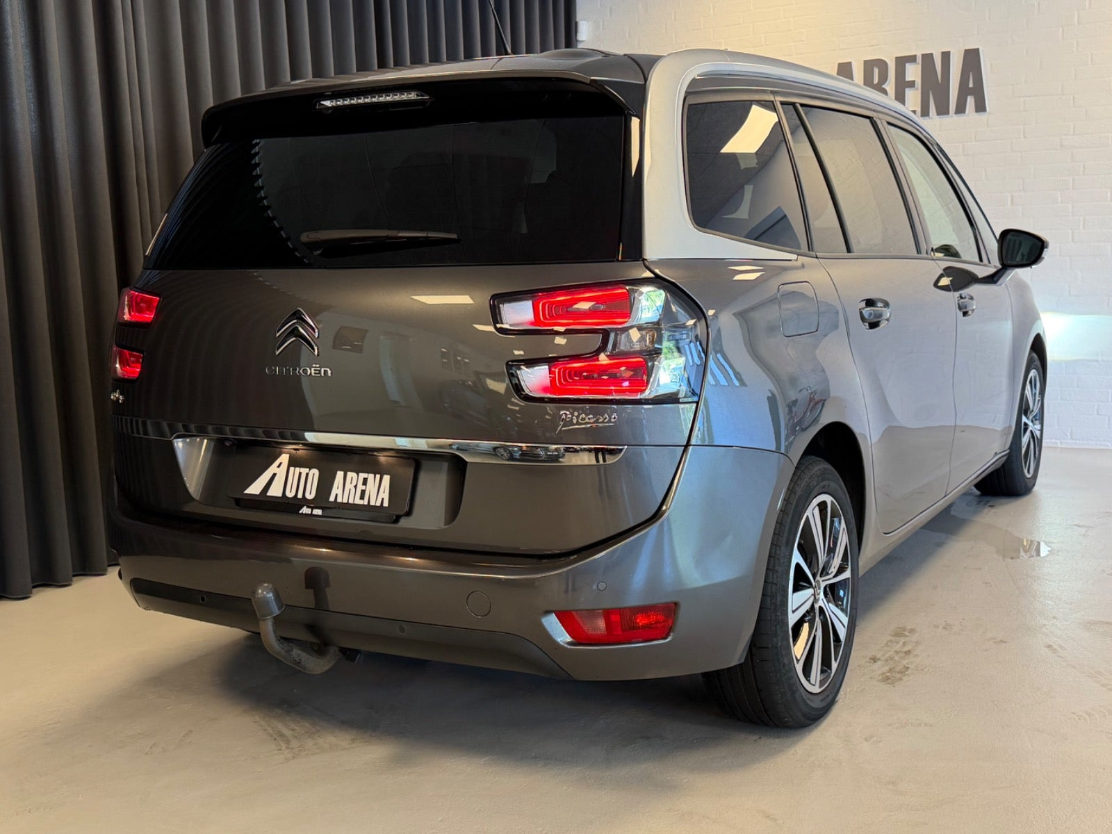 Grå Citroën Grand C4 Picasso fra 2018