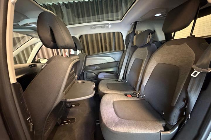 Grå Citroën Grand C4 Picasso fra 2018