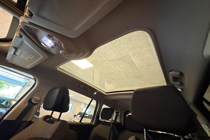 Grå Citroën Grand C4 Picasso fra 2018
