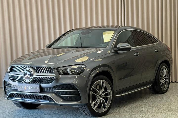 Grå Mercedes GLE350 de fra 2021