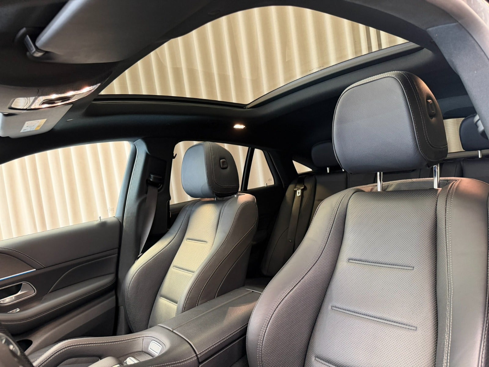 Grå Mercedes GLE350 de fra 2021