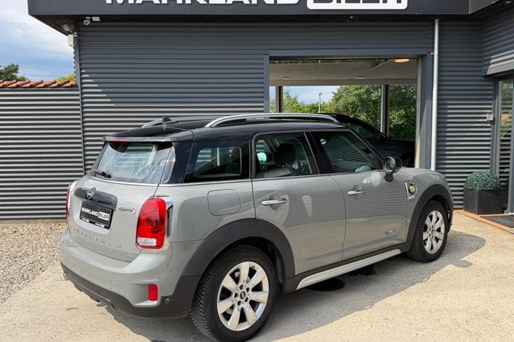 Grå Mini Countryman Cooper SE fra 2020