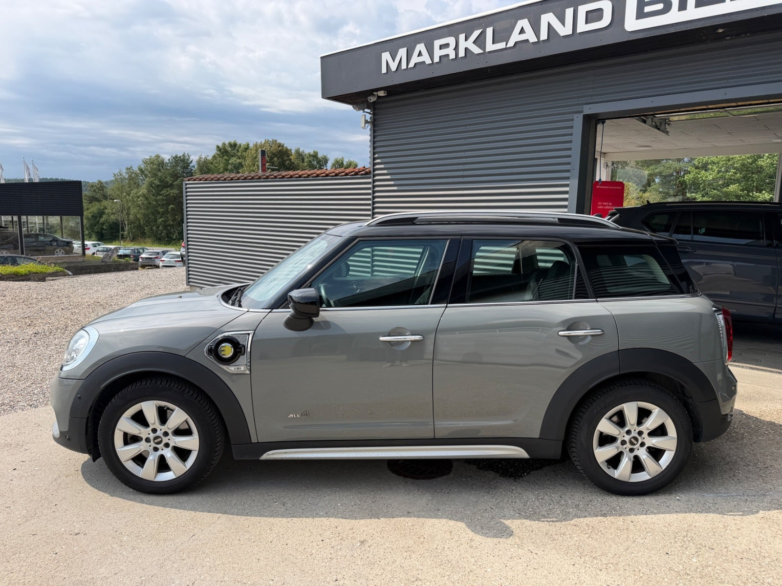 Grå Mini Countryman Cooper SE fra 2020