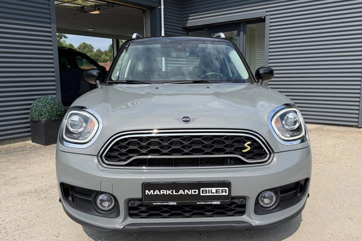 Grå Mini Countryman Cooper SE fra 2020